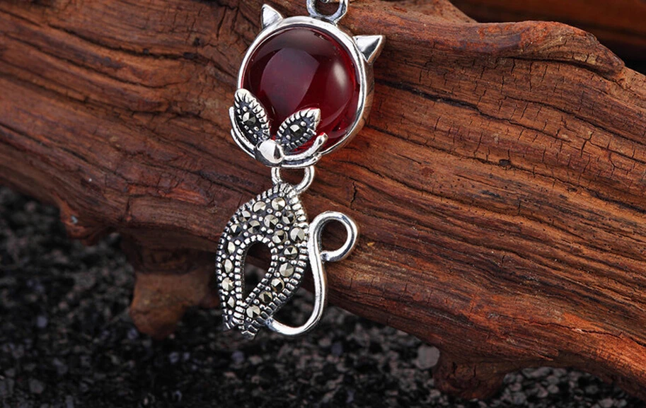 Brand New Sterling 925 Silver Pendant Fashion Red Garnet Jewelry Cute Kitten Thai Silver Pendant Pingente De Prata Esterlina