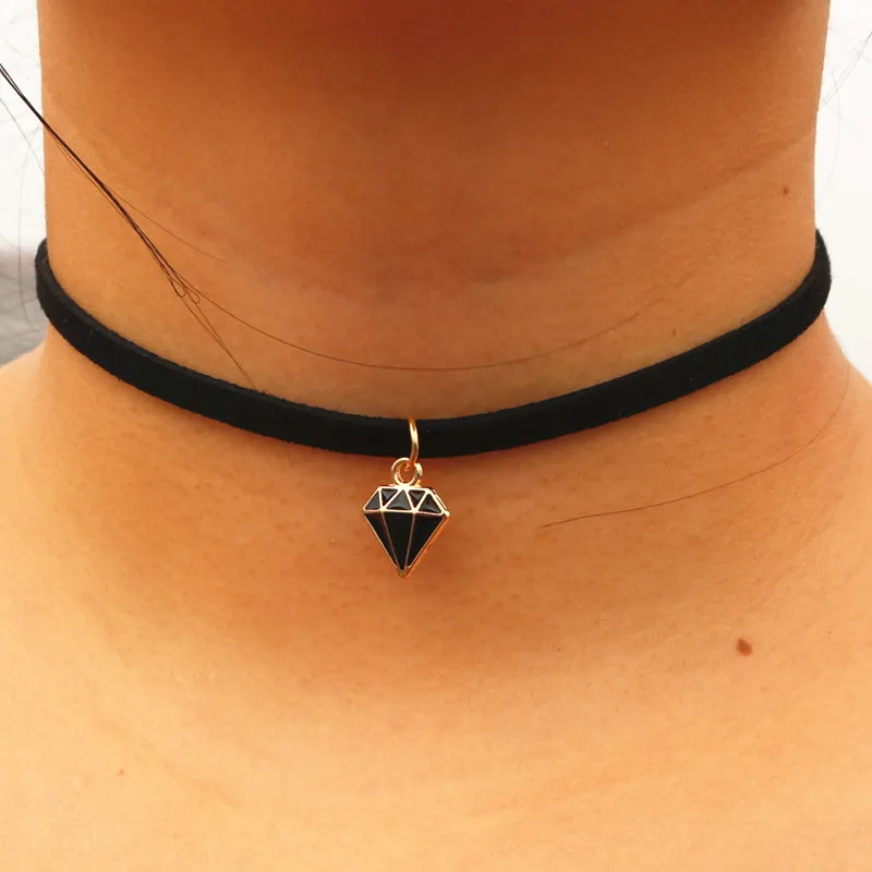 Gothic Choker Necklaces for Women Clavicle Collares Fashion Jewelry Bijoux Colier Necklaces Smile Pendants Fashion Neck Jewelry