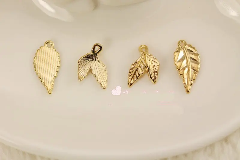 20pcs High quality DIY Leaf Golden Alloy pendant Leaves Charms Alloy Plated Charm Metal Bracelet Charm Bride Jewelry accessories