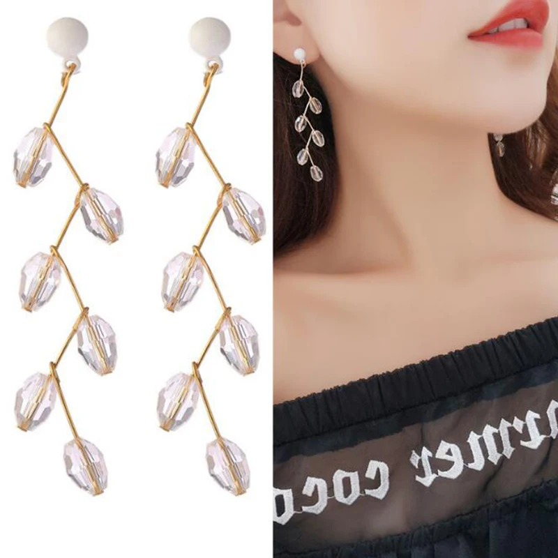 Red and White Color Crystal Spray Paint Clip on Earrings No Pierced Fashion Women Party  Needn\'t Ear Hole Earrings New Arrival