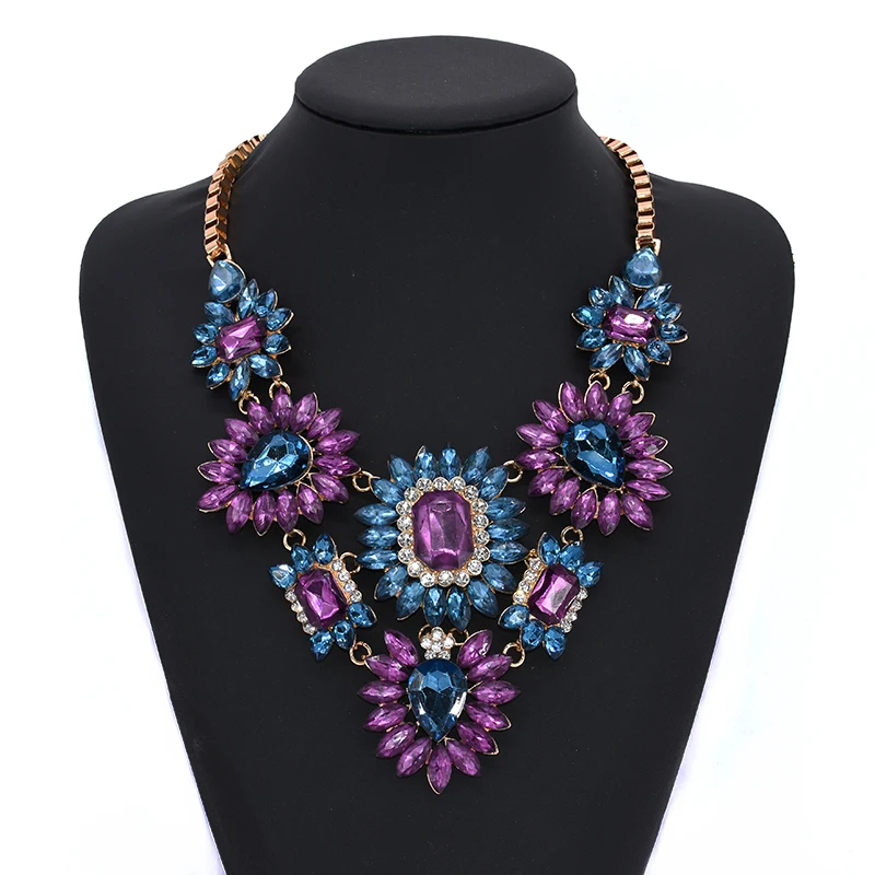 2023 New Indian Ethnic Statement Large Collar Choker Necklace Women Fashion Acrylic Crystal Maxi Big Chunky Necklace Jewelry