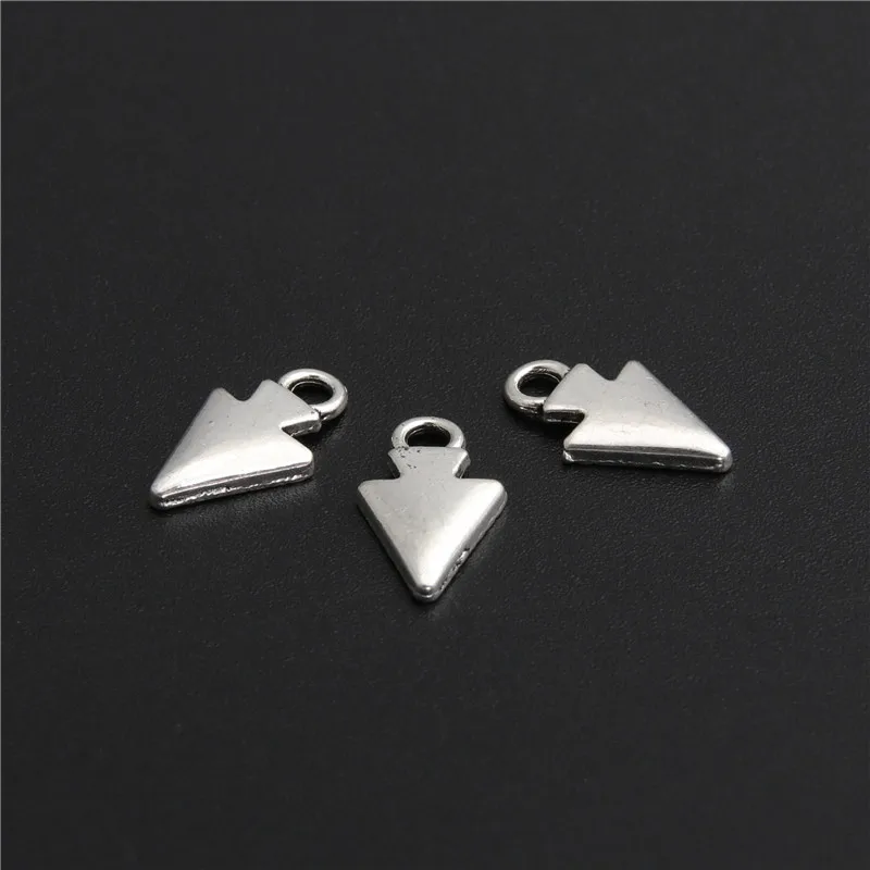 100pcs Retro Silver Color Zinc Alloy Triangle Charms Pendants For DIY Jewelry Bracelet Accessories A2769 SALE