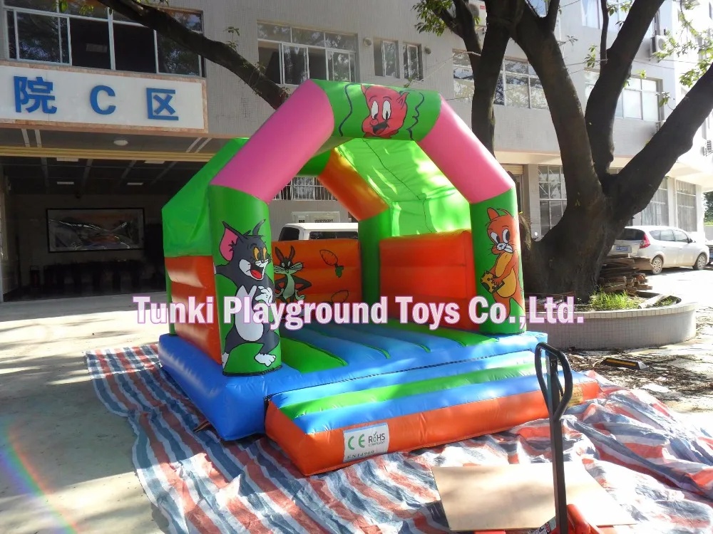 small inflatable castle bouncer