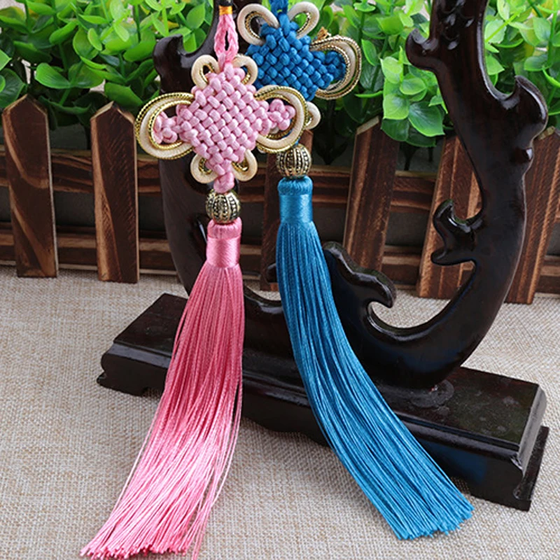 

Decorative Chinese Knots Pendants 100 pcs / lot Chinese New Year Gifts Red Tassel Fringe Craft Mini Tassels Home Decorations