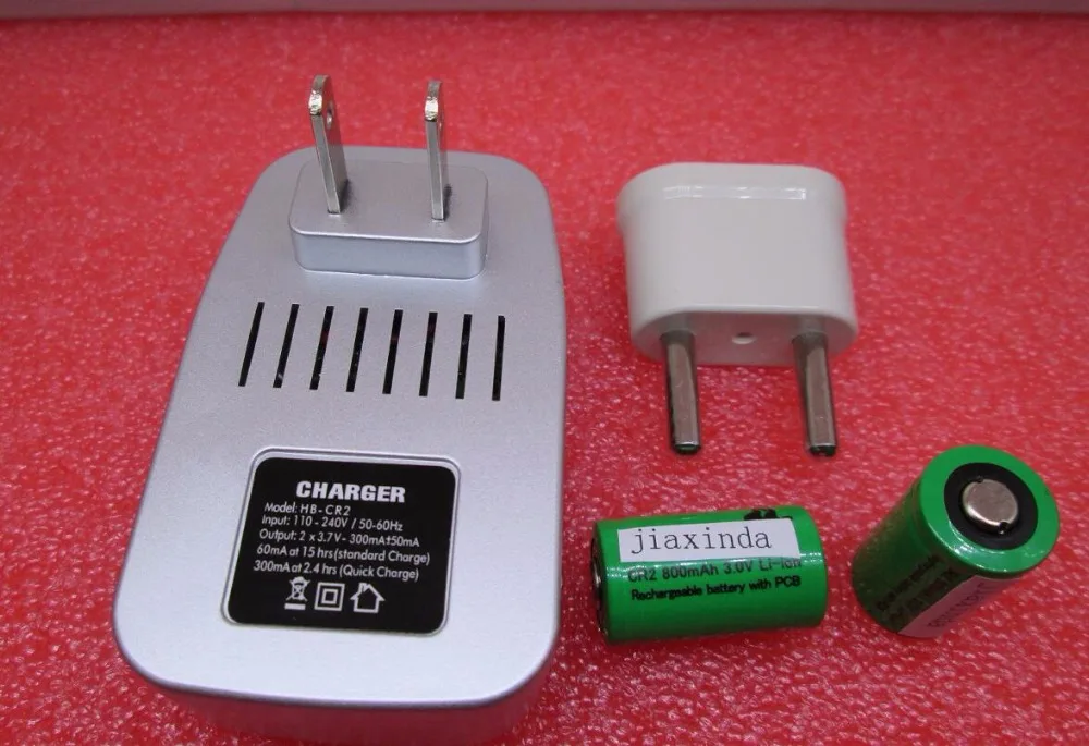 حار جديد CR2 + شاحن 800mah 15270 3v بطارية ليثيوم قابلة للشحن (2 بطارية + 1 شاحن)