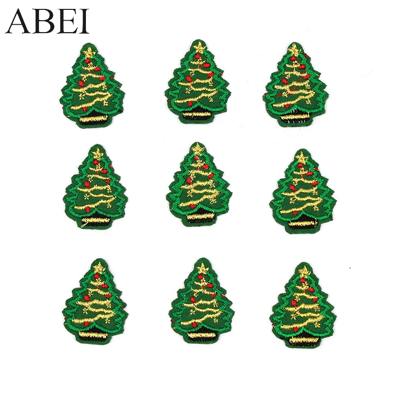 10pcs/lot Embroidered mini Christmas Xmas Tree Patches Iron On Appliqued Diy Clothing Stickers Handmade Patchwork for Hats Shoes