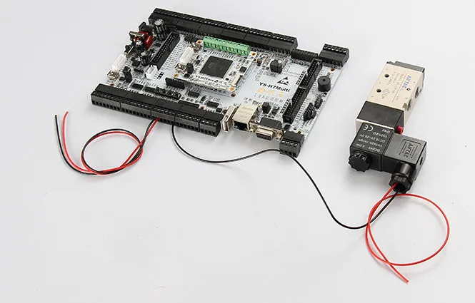 STM32H743 مجلس التنمية الصناعية التحكم المزدوج يمكن المزدوج 485 معزولة المدخلات تتابع الانتاج