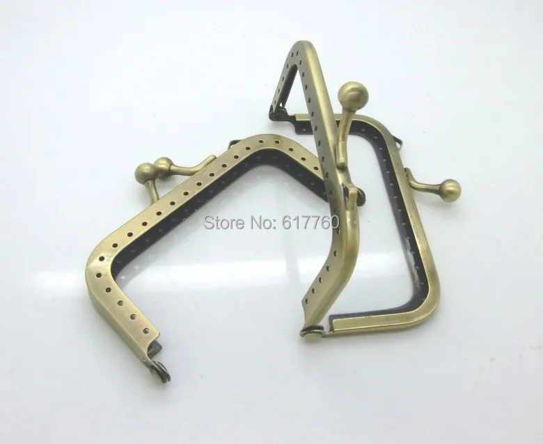 

Free Shipping-2PCMetal Frame Kiss Clasp For Purse Bag Antique Bronze 9x5.7cm(Can Open Size:9x10.7cm) J2589