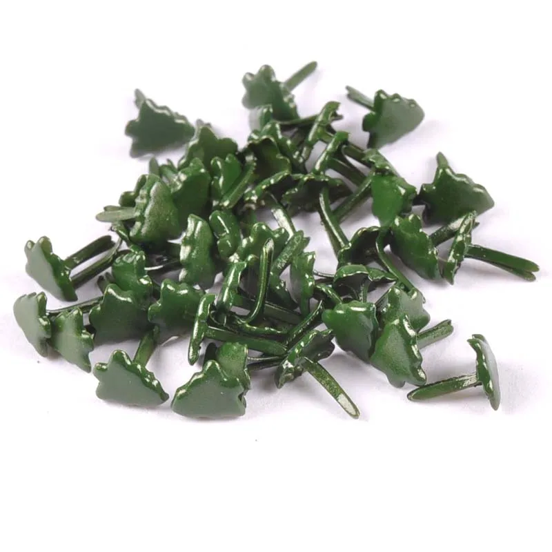 50 sztuk Mini choinki Brads Scrapbooking zdobienie zapięcia Brads metalowe rzemiosło do dekoracji papieru 7x8mm CP2165