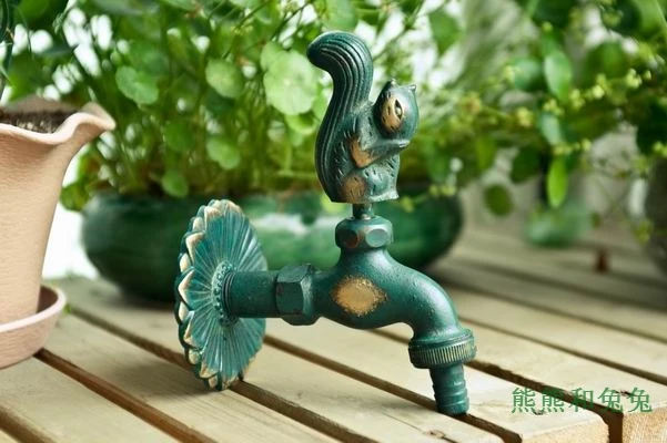 European / European / Garden / Garden / animal / Antique / lovely / washing machine tap green squirrel