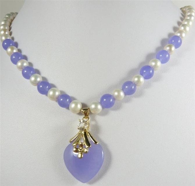 

pretty 7-8mm mixed white pearl & purple jade bead + heart jade pendant necklace