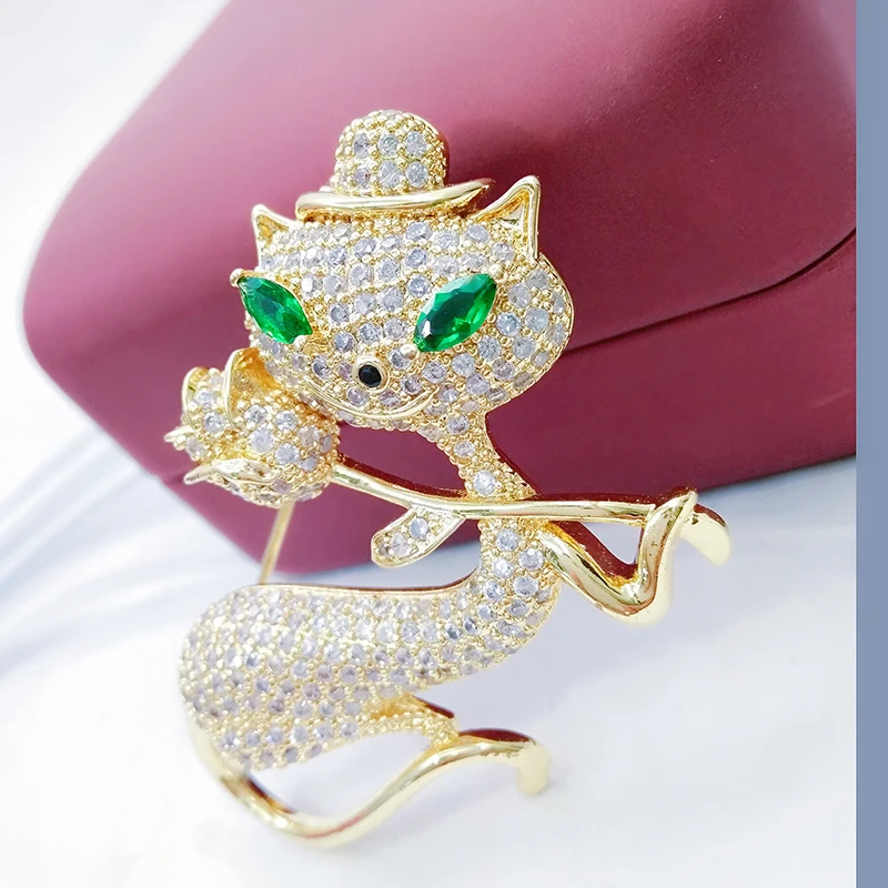 

Limited Edition Fox Brooches Pins With Crown & Rose Man Women Berloque CZ Micro Pave Broche Vintage Brooch Collection Accessory