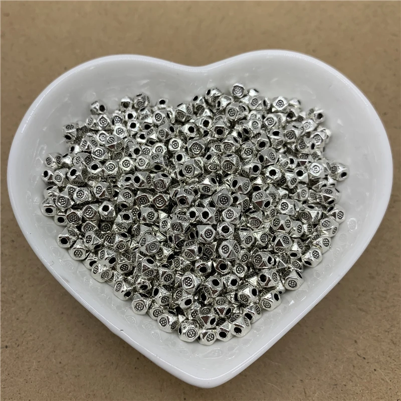 100pcs/Lot 4mm Alloy Beads Cap Jewelry Findings Charms Necklace Bracelets Spacer Beads For Jewelry Making JSPJ-059