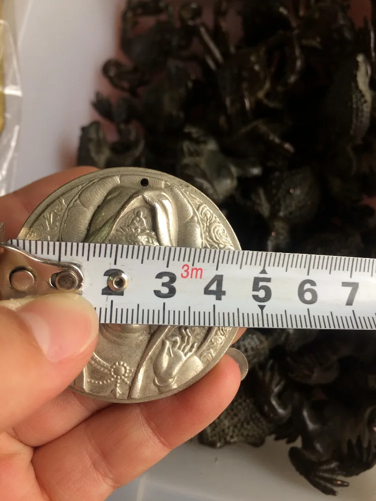 China Handwork miao silver carving Guanyin bodhisattva Kwan-yin Buddha pendant necklace metal handicraft