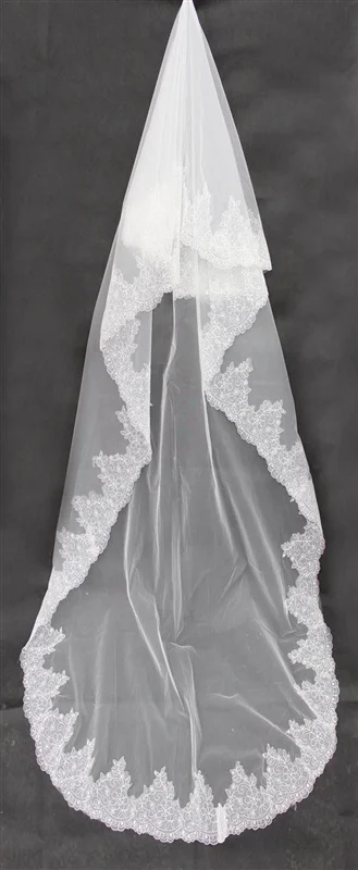 

New Elegnat One-layer White Crepe Wedding Veil With Appliques For Weddings Accessories