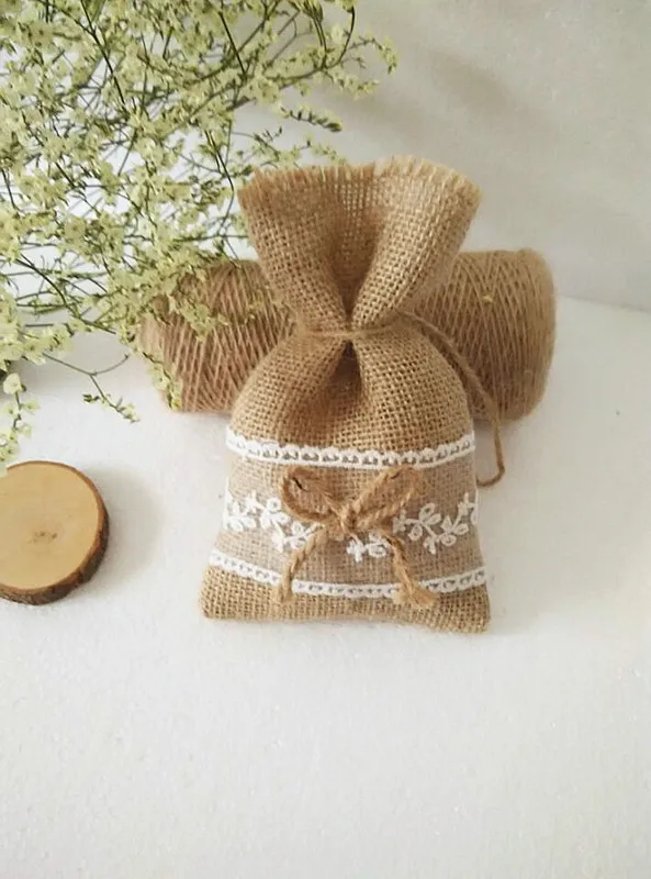 

Free Shipping 50pcs/lot Size 10x16.5CM Rustic Small Candy Jute Sacks Handmade Burlap Lace Bags Wedding Gifts Favor Pouch Bags