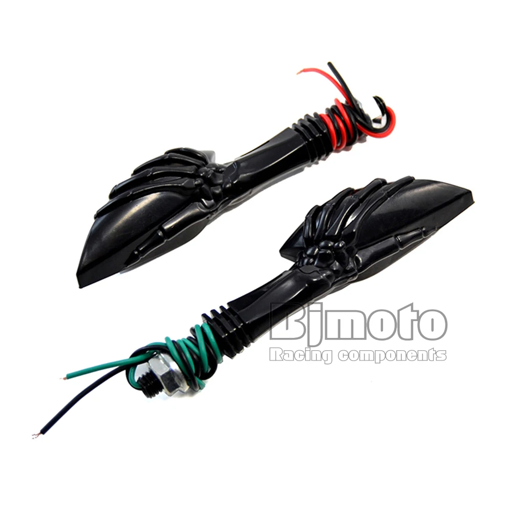 1Pair Universal 12V Skull Motorcycle Skeleton Hand LED Turn Signal Light For Yamaha R6 R3 Fz6 Fz1 Xj6 Virago 1100 Motorbikes
