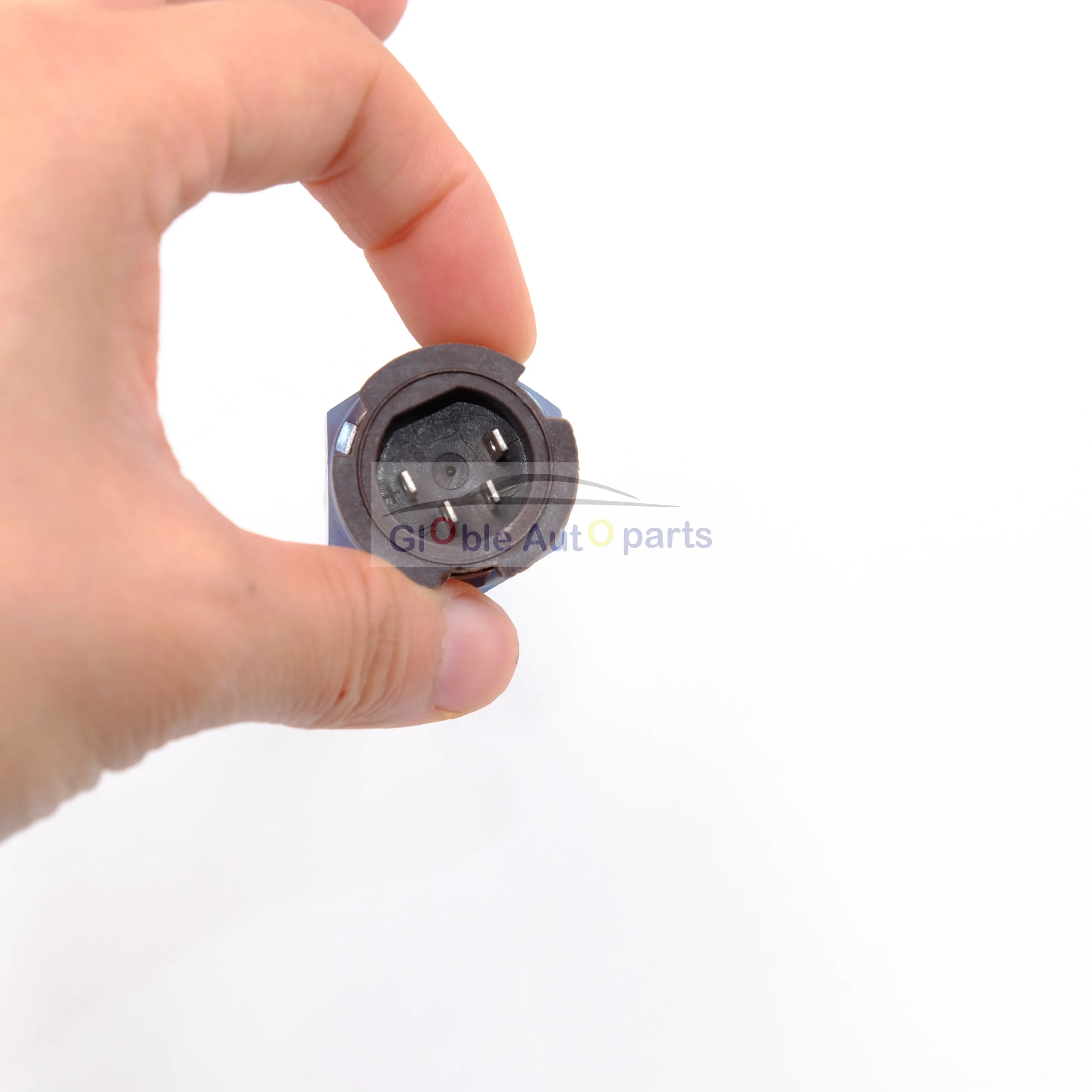 2159.50004202 215950004202 For DAF 95 95 XF 85 CF 75 Siemens For Vdo Mercedes-Benz Truck Car Odometer Transmission Speed Sensor view 6