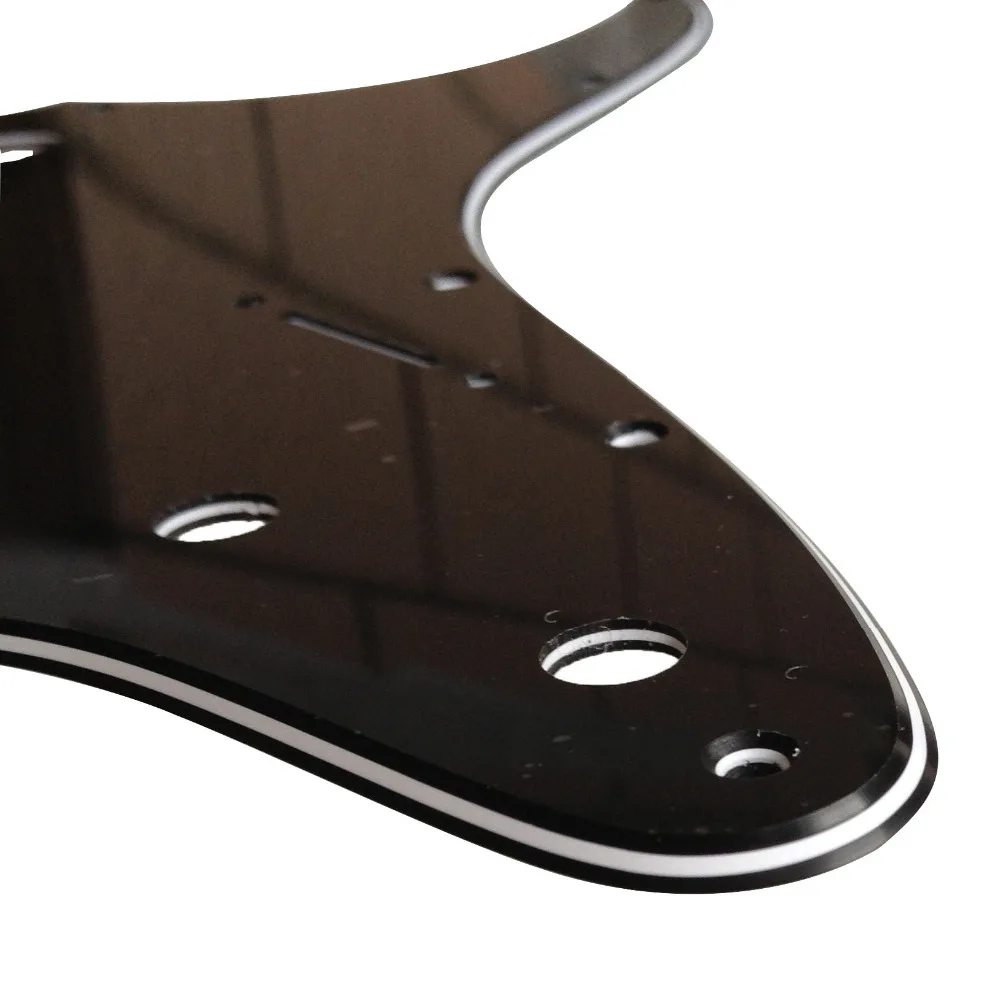 Pleroo Custom Guitar pickgaurd - For 72' 11 Screw Hole Standard St Hss Guitar pickguard Scratch Plate ,  3 Ply  Black