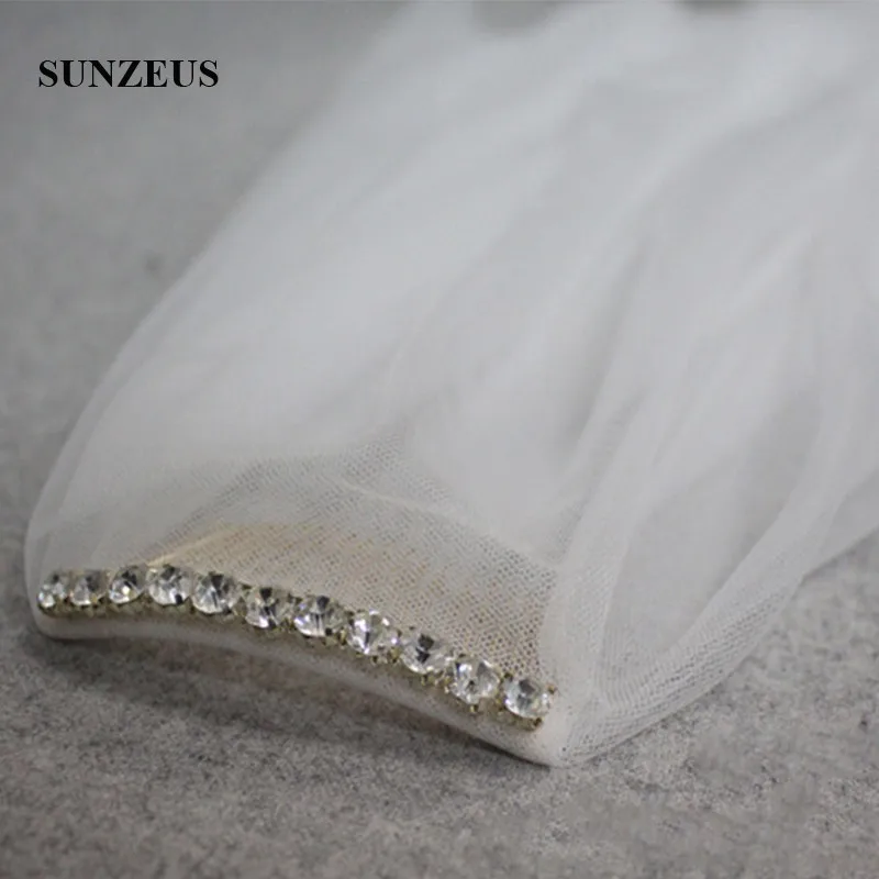 Pure Tulle Wedding Veil กับหวีตัดขอบง่ายเจ้าสาวงานแต่งงานอุปกรณ์เสริม Rhinestones SBV43