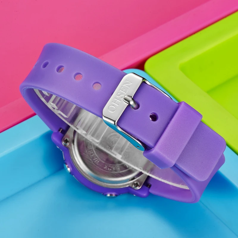 FashionOHSEN Bambino Digitale Per Bambini Orologio Da Polso del Bambino Delle Ragazze Della Cinghia Del Silicone 50M di Nuoto di Immersione Ragazzi Vigilanza di Sport di 7 colori di Allarme Orologio regalo