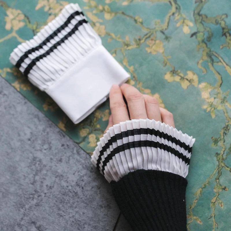 

Autumn gloves women's knitting Leisurely women's winter Beautiful Goddess Elegant Romantic Pearl Lace Arm Warmers Women Gloves