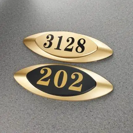 ملصق رقم باب البوليمر المعدني باللون الذهبي والأسود ، ملصق مخصص لباب الفندق ، الفيلا