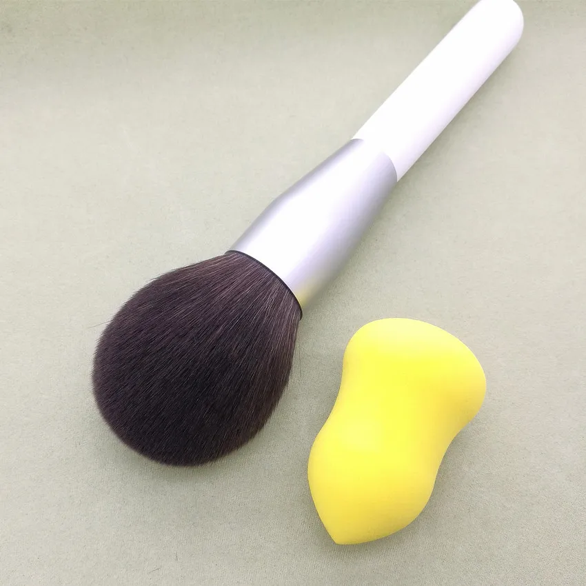 Large Powder Brush Blush High Quality Soft Hair Blending Face Makeup Brushes Tools