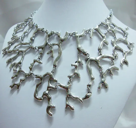 Vintage Classic luxury hollow humanoid Silver Art Deco Style Bib Necklace