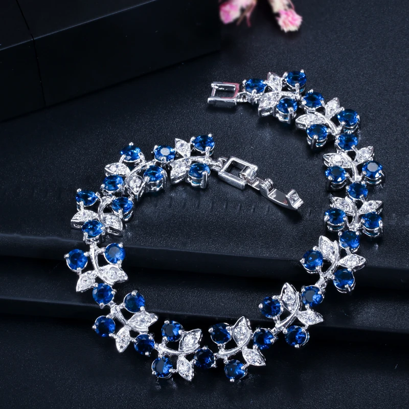 CWWZircons Classic Leaf Shaped Cubic Zirconia Bracelets White Gold Color Fashion Women CZ Bracelet Jewelry Accessories CB175