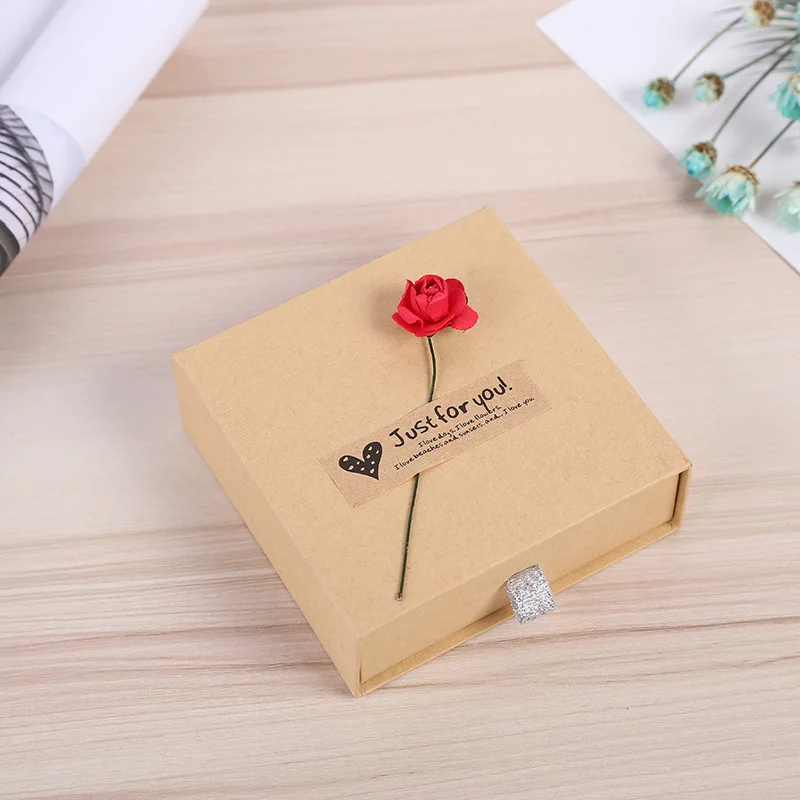 

12Pcs Wholesale Retro Four Color Kraft Paper Favour Jewelry Packaging Box 9x9x3cm Pendant/Necklace Box Vintage Design Gift Boxes