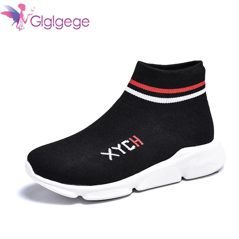 2020 Couple Breathable Casual Shoes For Women fashion designer Light Sneaker Comfortable Sweat-Absorbant Slip-on Fly Weave Shoes