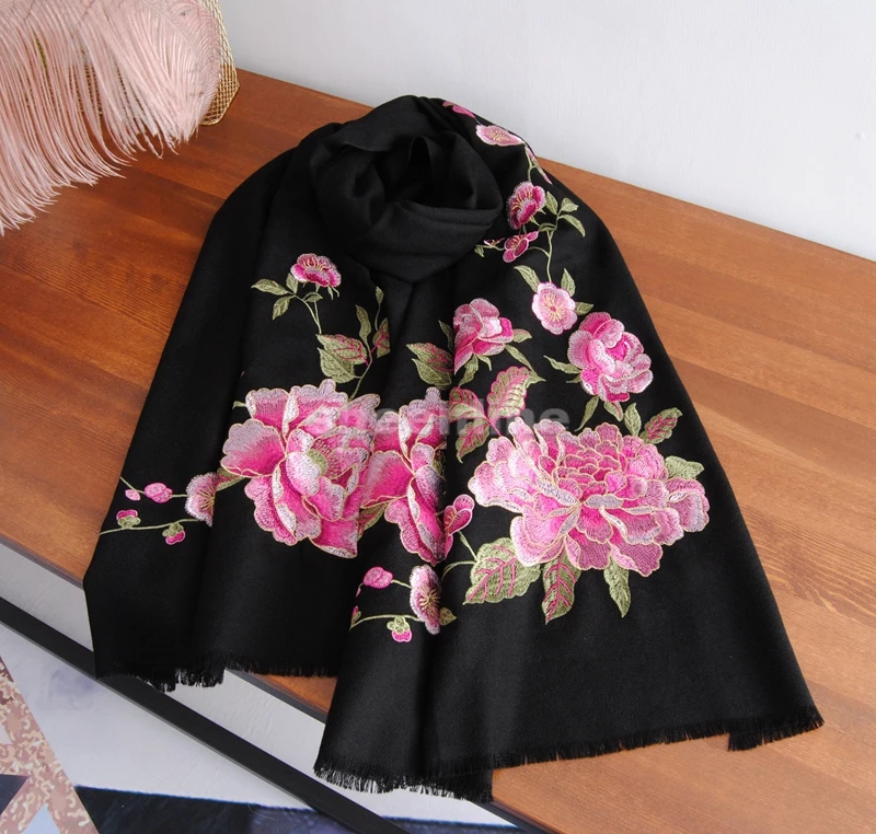 10 Designs Top Quality Wool Palace Delicate Embroidery Peony Shawl Ethnic Pashmina Long Scarf Light Warm Winter Scarf Wrap