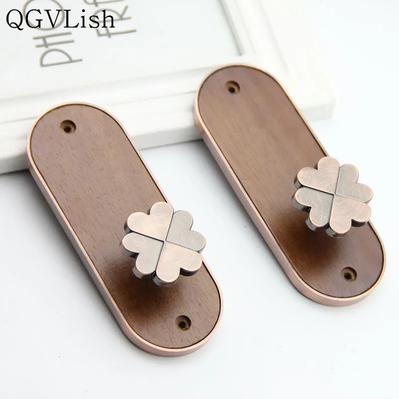 QGVLish 2Pcs Wood Curtain Hooks Tassel Tower Hat Cloth Hanger Brush Holder Curtain Accessories Wall Hook Tiebacks Holdback Decor