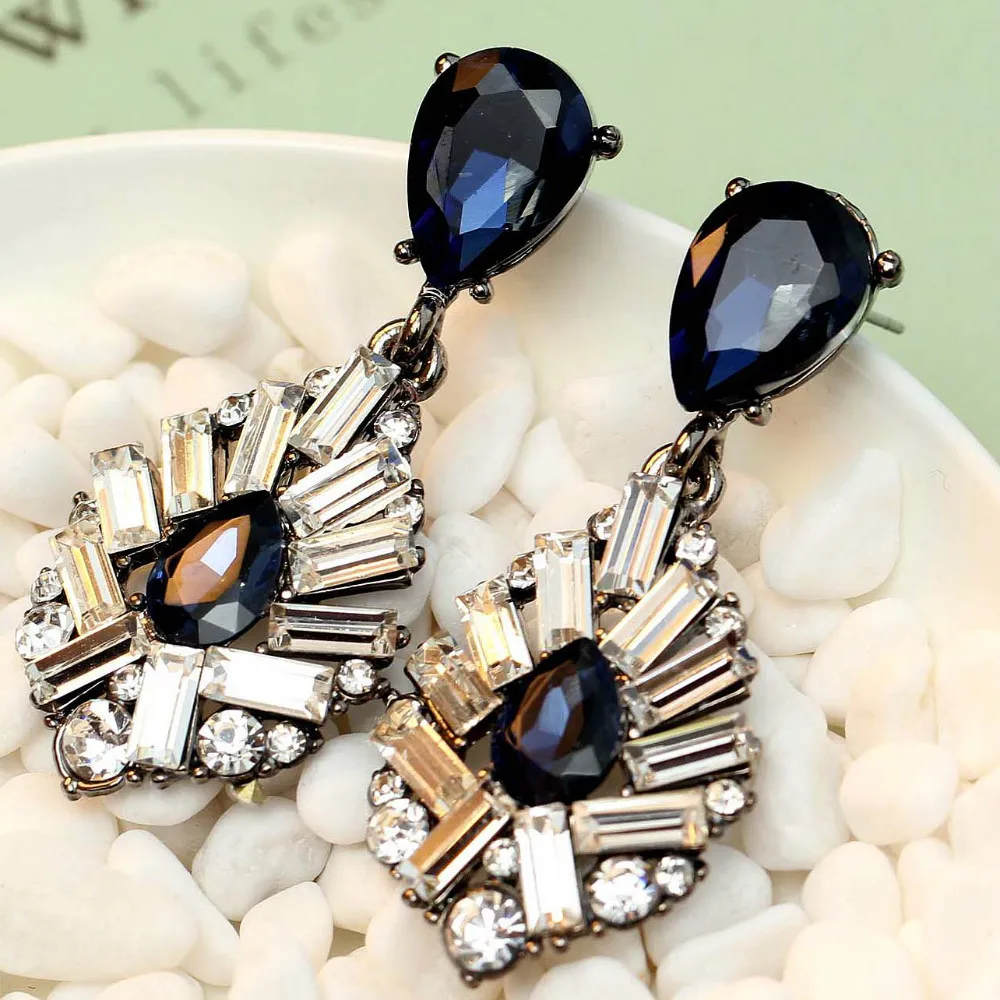 exquisite Women\'s fashion earrings New arrival brand sweet metal with gems crystal earring for women girls E307