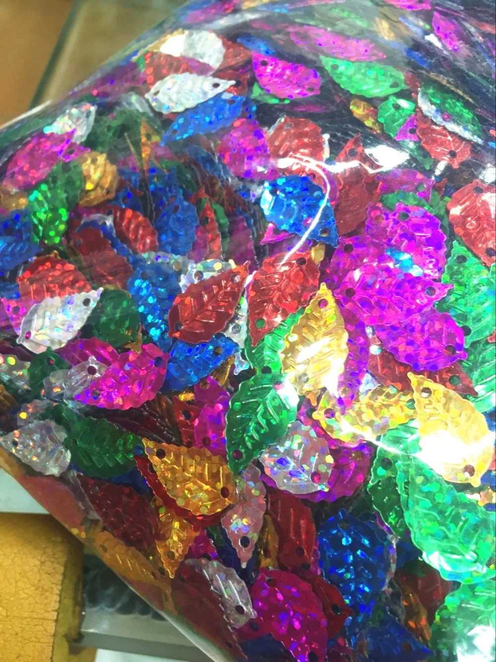 30G/Lot Leaf Sequin…