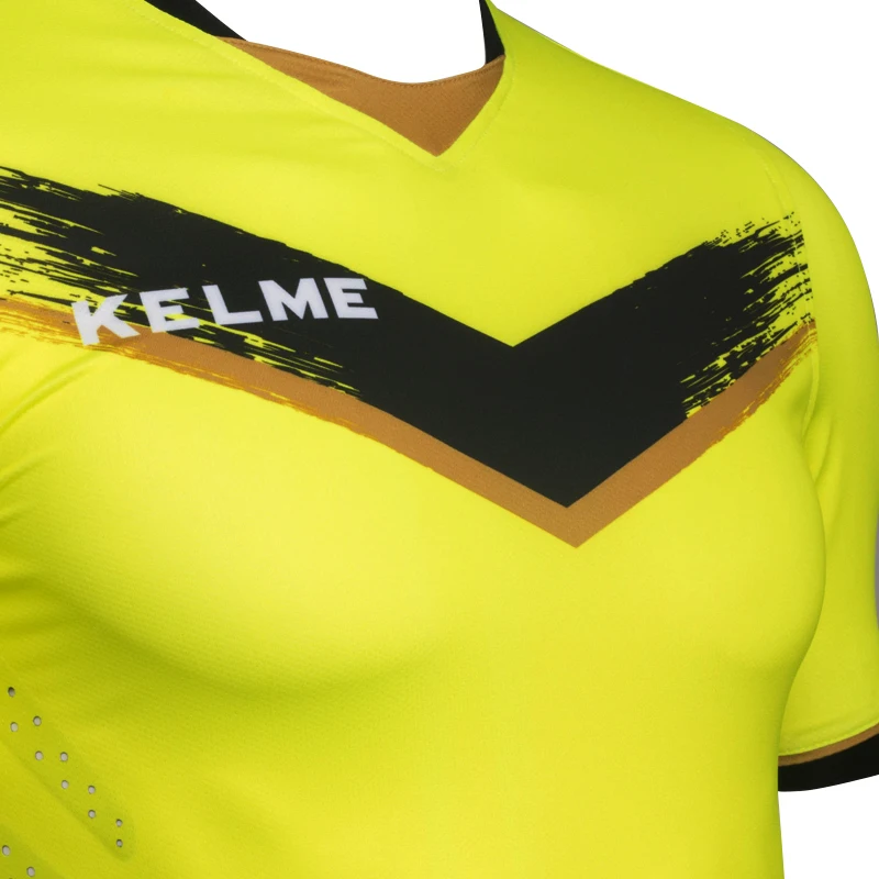 KELME Men\'s Soccer Jersey Football Uniforms Summer Training Suits Original Team Jersey Short Sleeve Breathable Male K16Z2001