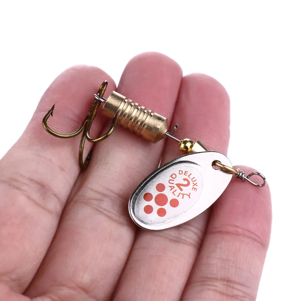 1 Pcs 6.7cm/7.3g Artificial Gold / Silver Spoon Lure Metal Spinner Fishing Lures Pesca Fishing Tackle Spinner Bait 4# Hook