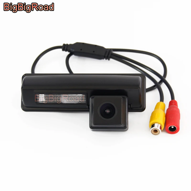 

BigBigRoad Car Rear View Parking CCD Camera Night Vision Waterproof For Lexus ES300 ES330 (MCV30) / HS250h HS 250h (ANF10)