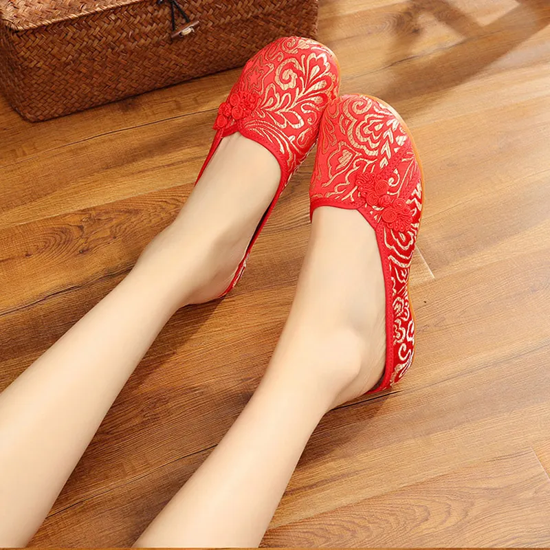 Veowalk Summer Women Handmade Silk Cotton Fabric Slippers Vintage Chinese Wedding Red Bridal Shoes Ladies Comfortable Flat Mules
