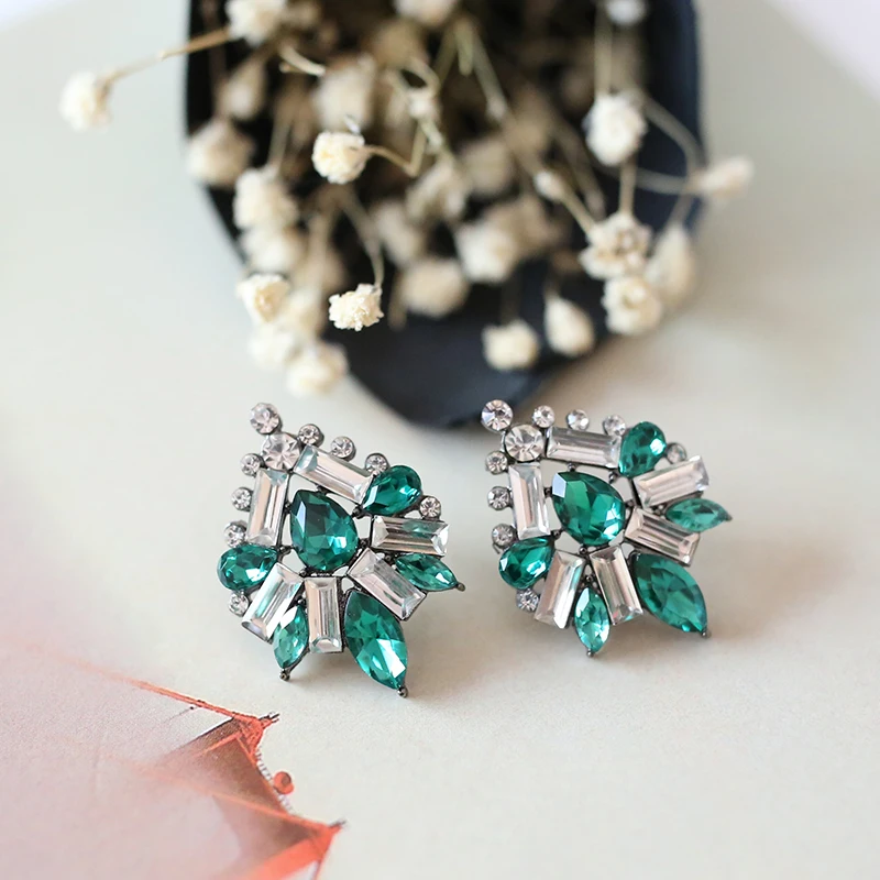 VEYO Geometric Crystal Stud Earrings For Woman Trendy Rhinestone Stud Earrings Fashion Jewelry