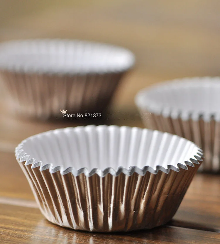 Free Shipping foil silver cupcake liners cases cups wholesale mini greaseproof cake cupcakes baking cup wedding party decoration