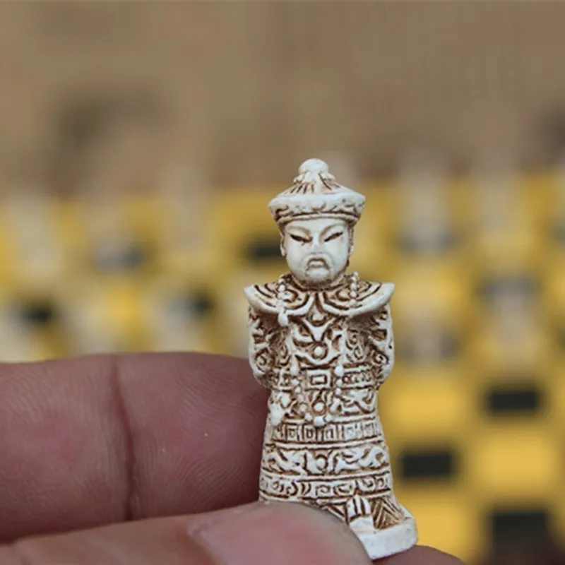 New Antique Chess Small Leather Chess Board Qing Bing Lifelike Chess Pieces Characters Parenting Gifts Entertainment