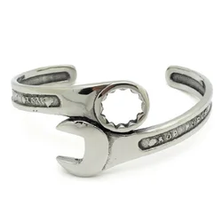 Men 's stainless steel bracelet men' s jewelry wholesale rock punk titanium steel locomotive wrench bracelet