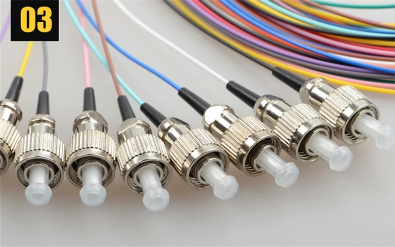 12 core berwarna FC kuncir optik 1mtr 1,5mtr SM serat G652D kabel ftth bundel ekor babi 12 port Kelas A pabrik ferrule ELINK