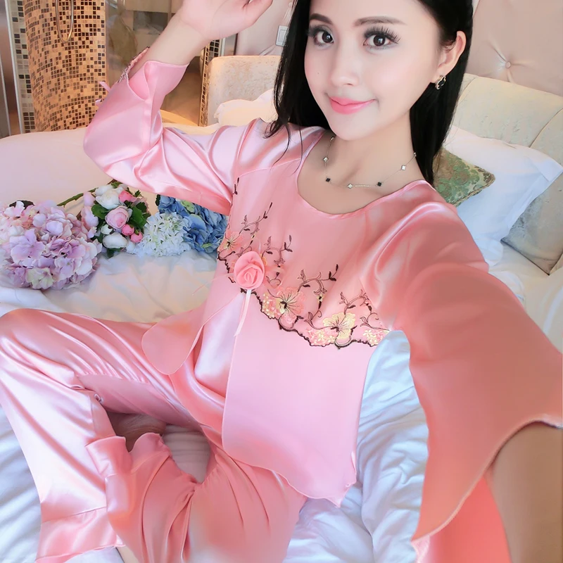 

Lady New Silk Sleepwear Female 2pcs Pajamas Women Embroidery Pyjamas Nightgown Lounge Pajama Sets Silk Satin Sleepwear B-5346