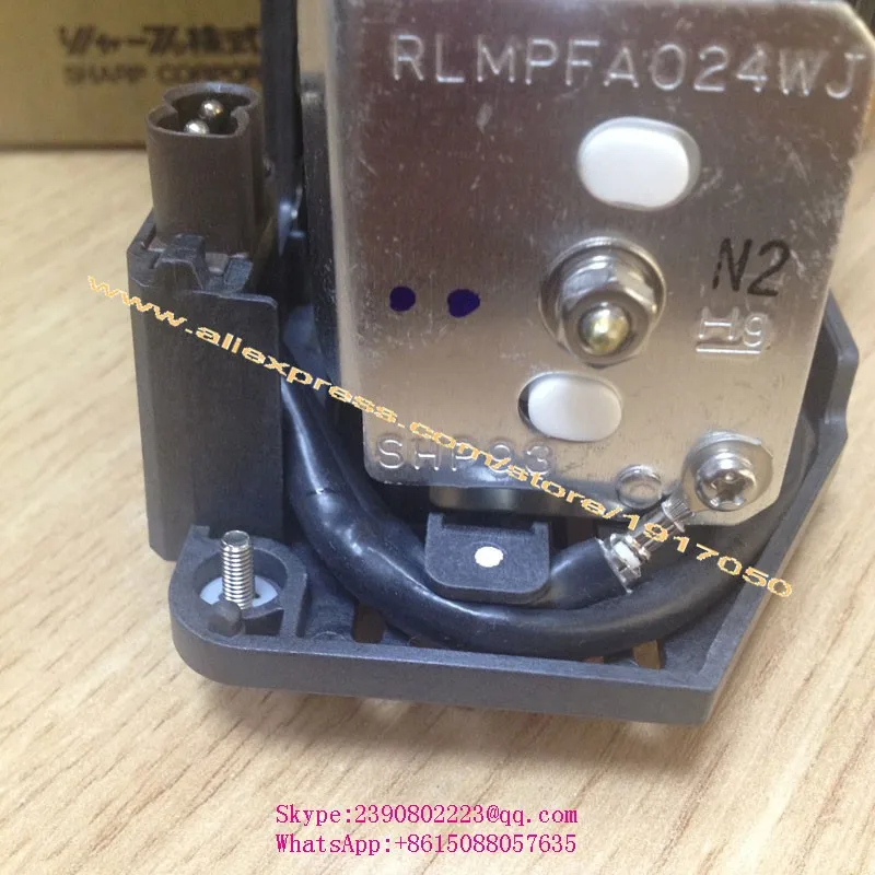 SHP93เดิมโคมไฟโปรเจคเตอร์สำหรับS HARP XR-10XA/XR-HB007X/-MB50XL/XG-MB55X/XG-MB65X/MB67Xหลอดไฟกับที่อยู่อาศัย(-XR10LP)