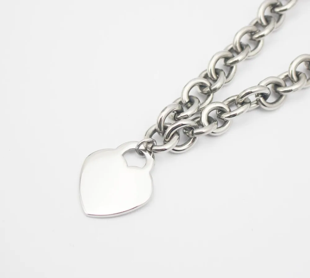 Logo Classic Plain Silvery color Heart Charm Chain Necklace Stainless Steel Women Jewelry High Quality