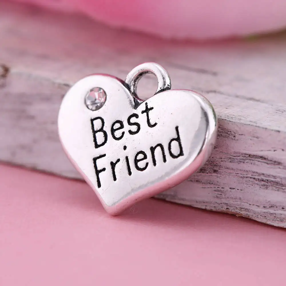 Teamer Family Series Charm Pendant for Necklace Letter Middle Sister Dad Best Friend Daughter Baby Girl Heart Charms DIY Jewelry
