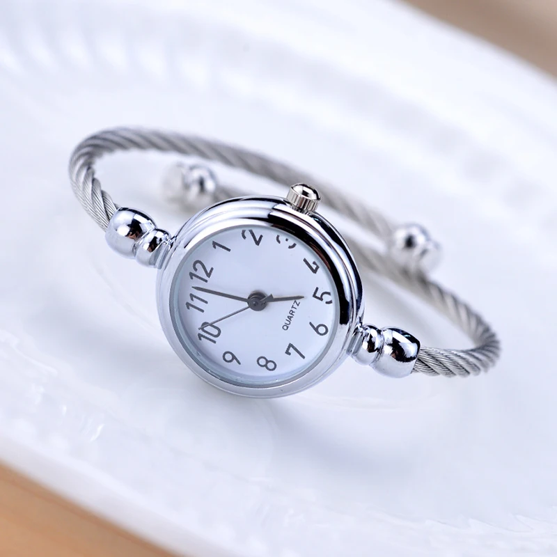 Ulzzang Retro Rose Gold Women Bracelet Watches Fashion Small Mini Ladies Hour Quartz Wristwatch Elegant Female Clock Watches